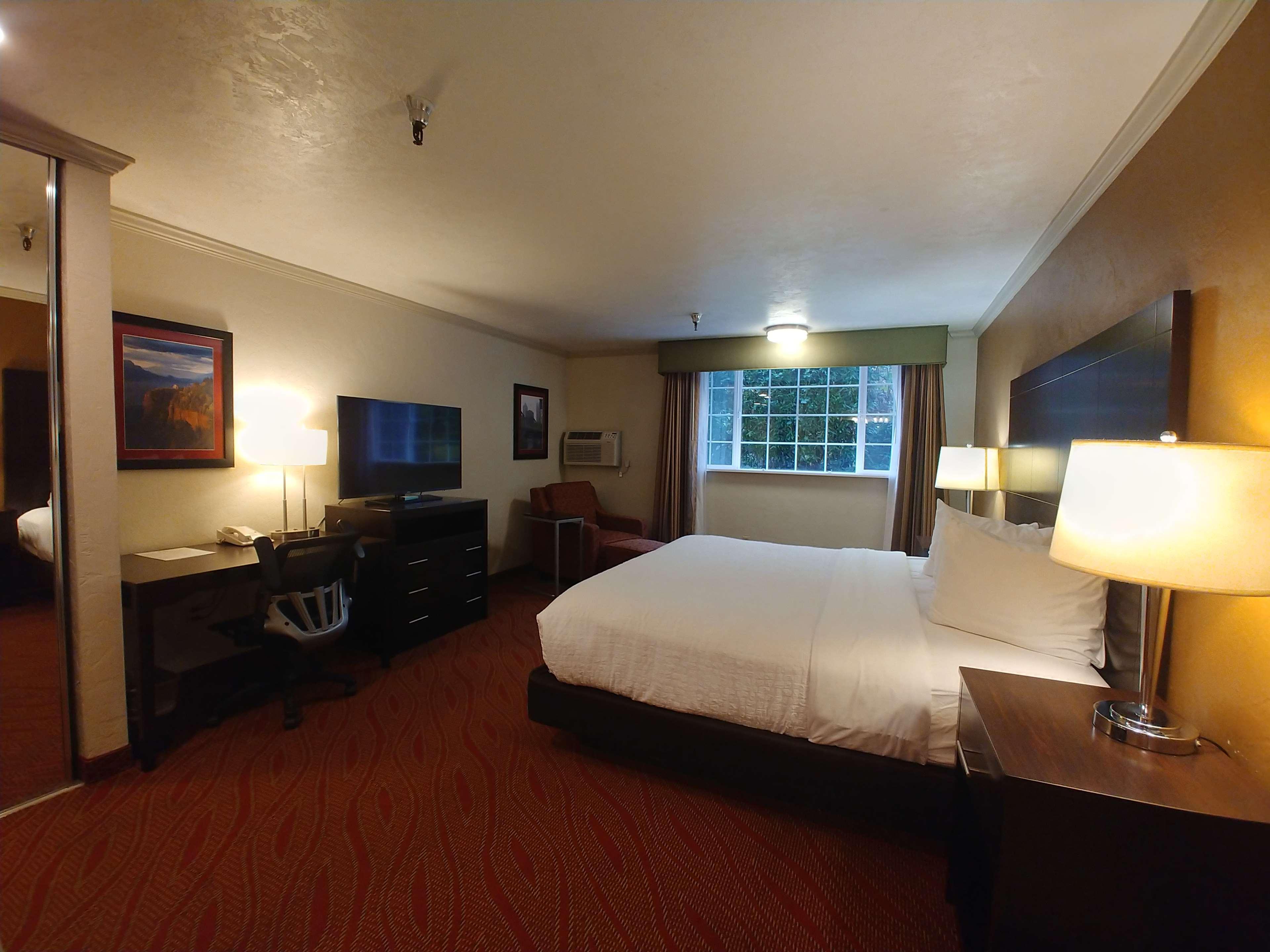 Best Western Plus Parkway Inn Wilsonville  Kültér fotó