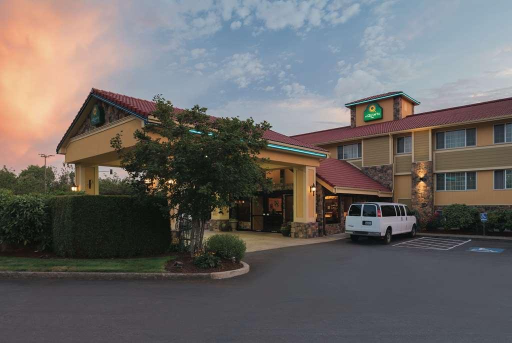 Best Western Plus Parkway Inn Wilsonville  Kültér fotó