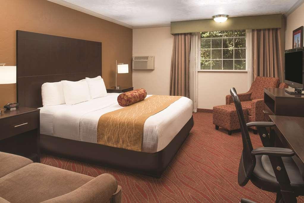 Best Western Plus Parkway Inn Wilsonville  Kültér fotó