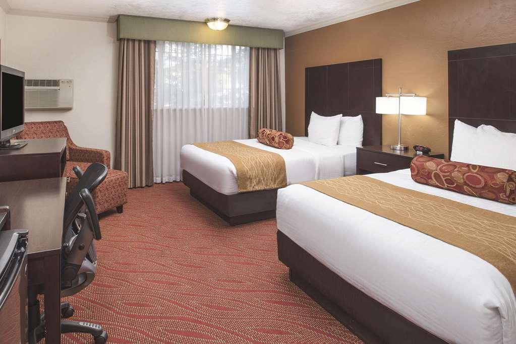 Best Western Plus Parkway Inn Wilsonville  Kültér fotó