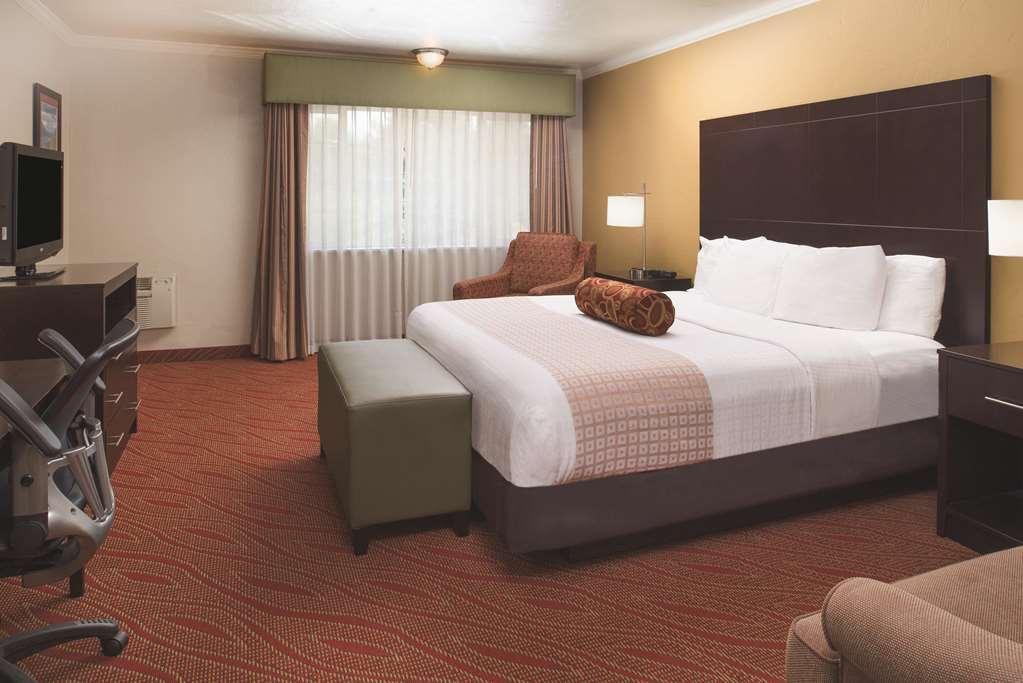 Best Western Plus Parkway Inn Wilsonville  Kültér fotó