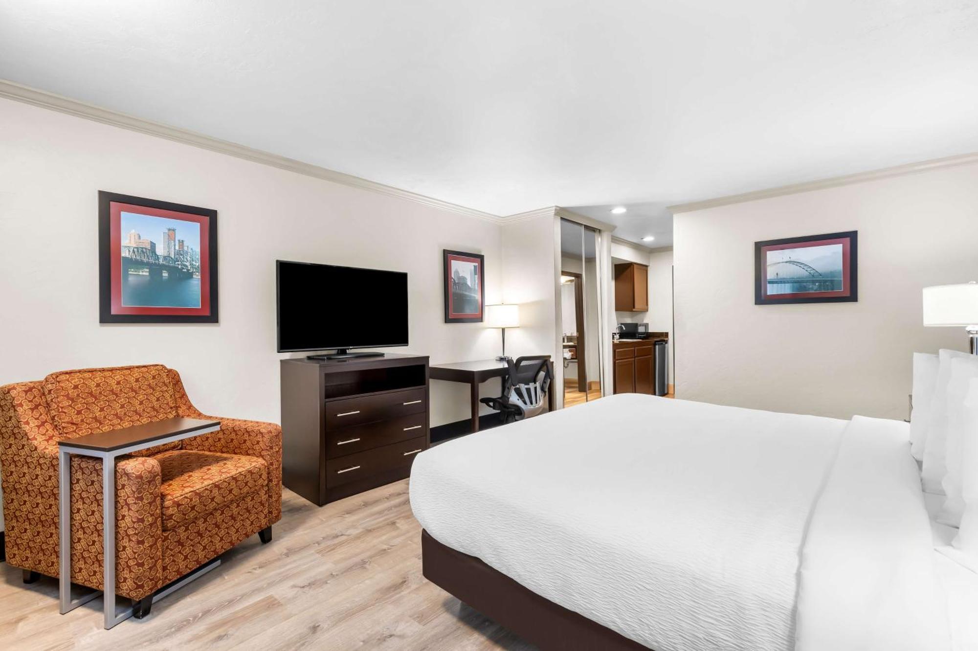 Best Western Plus Parkway Inn Wilsonville  Kültér fotó